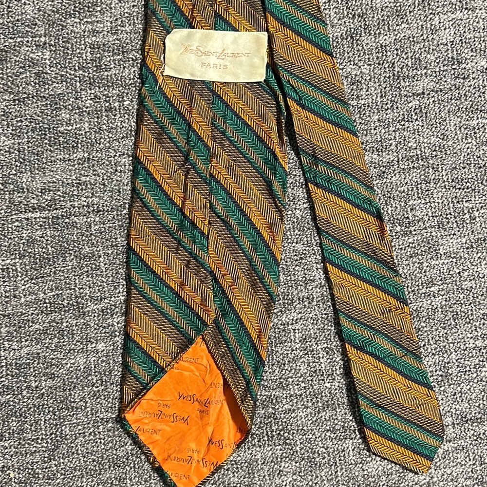 Vintage Yves Saint Laurent Paris neck tie - Picture 1 of 2